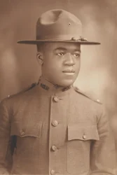 Ritratto fotografico del tenente Charles J. Blackwood, 1914-1918