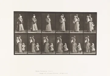 Tavola 52. Camminare portando un bambino, girarsi; un altro bambino che si aggrappa al vestito