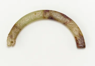 Pendente a forma di drago, VI secolo a.C.