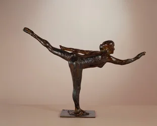 Danzatrice: Arabesque sulla gamba destra, braccio sinistro in linea, c. 1877-1885 (fuso c. 1919-1931)