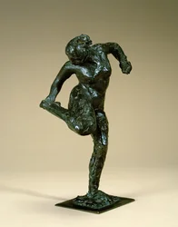 Danzatrice che tiene il piede, c.1900-10