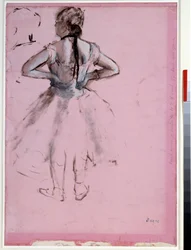 Ballerina di spalle, mani sui fianchi