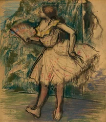 Ballerina con un ventaglio