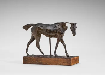 Cavallo purosangue che cammina, parte del collo mancante, primi anni 1870