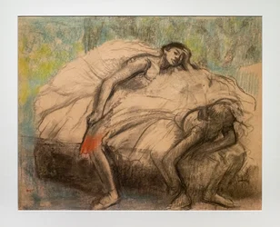Due Ballerini a Riposo. 1890-1895. Carbone, pastello su carta