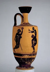 Lekythos a figure nere attiche decorata con un vecchio che lancia una palla a un giovane, c.500 a.C.