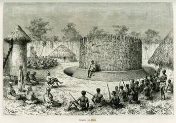 Ricevimento a Mkwewe, capo tribù, con il narratore