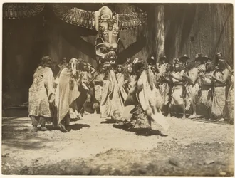 [Naida danza la Danza della vita e della morte]