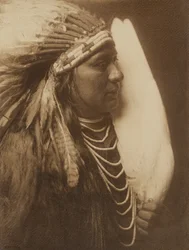 [Tre piume - Un nativo americano Nez Perce].