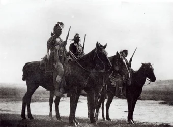 Gli Scout Corvi di Custer, Tribù di Nativi Americani