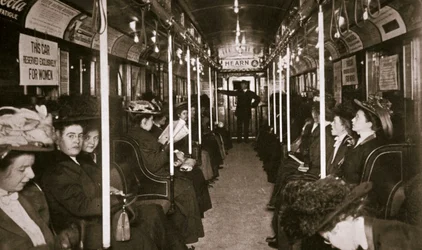 Treno della Metropolitana del Fiume Hudson, New York, USA