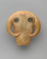Amuleto a forma di testa di toro, c.3500-3100 a.C.