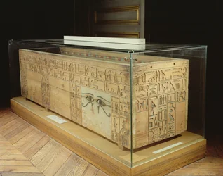 Sarcofago di Nakhti, cancelliere durante il regno di Sesostri I (c.1956-c.1911 a.C.) da Assiut, Medio Regno