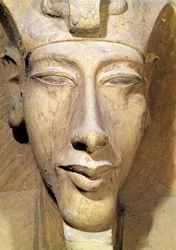 Busto di Amenofi IV (Akhenaton) (c.1364-1347 a.C.) dal Tempio di Amon, Karnak, c.1353-1337 a.C. (arenaria) (dettaglio)