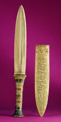 Pugnale e fodero dalla tomba di Tutankhamon (circa 1370-1352 a.C.), Nuovo Regno, intarsiati in oro e lapislazzuli