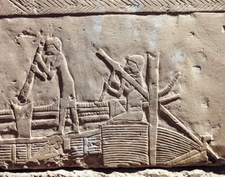 Egitto, Antica Menfi, Necropoli di Saqqara. Mastaba di Ipi. Rilievo che ritrae carpentieri che riparano una barca. (Nuovo Regno, Dinastia XVIII)