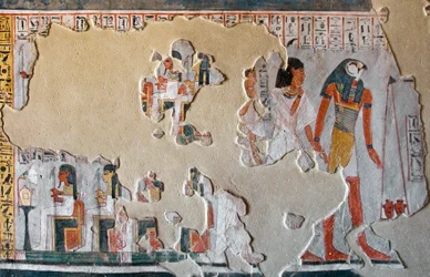 Antichità egizia: Horus guida Roy e sua moglie alla pesatura dei cuori. Frammenti di affresco dalla Tomba di Roy (TT255). XVIII dinastia. Dalla Riva Ovest di Luxor, Egitto