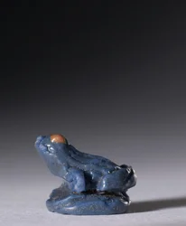 Amuleto a forma di rana, c.1380-1330 a.C.