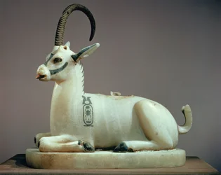 Coperchio di un vaso per unguenti a forma di stambecco, dalla tomba di Tutankhamon (c.1370-52 a.C.) Nuovo Regno