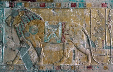 Rilievo che raffigura Hatshepsut come leone, Tempio Mortuario di Hatshepsut, Deir el-Bahari, Luxor, Tebe (Lista del Patrimonio Mondiale Unesco)