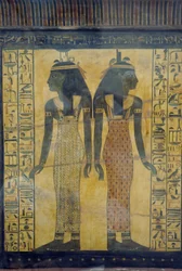 Selket e Neith, dettaglio decorativo del sarcofago di Maiherpri, civiltà egizia, Nuovo Regno, XVIII dinastia