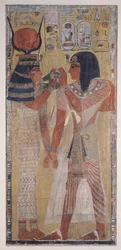La dea Hathor pone il collare magico a Seti I (ca. 1394-1279 a.C.), dalla tomba di Seti I nella Valle dei Re, Nuovo Regno