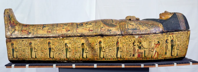 Bara e coperchio della mummia di Nesyamun, possibilmente trovata a Deir El-Bahri, Nuovo Regno, c.1100 a.C.