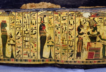 Dettaglio della base esterna del sarcofago della mummia di Nesyamun, probabilmente trovato a Deir El-Bahri, Nuovo Regno, c.1100 a.C.