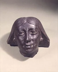 Testa di un uomo, probabilmente un alto funzionario, c.700 a.C.