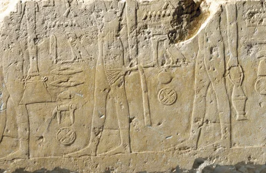 (dettaglio) di frammento di rilievo di Pehenuka, Antico Regno