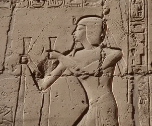 Faraone con un cobra, Tempio di Luxor
