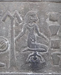 Donna che partorisce, Tempio di Kom Ombo