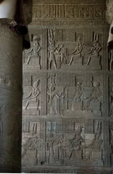 Antichità egiziana: rilievi all