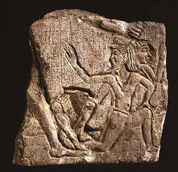 Modello di scultore che raffigura un re con un leone che colpisce i nemici, c.400-201 a.C.