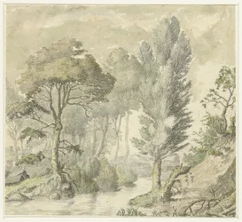 Paesaggio boscoso con collina a destra e acqua al centro