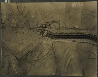 Fotografia aerea con trincee della Prima Guerra Mondiale, 1917