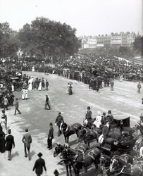 In attesa della famiglia reale