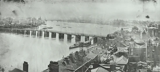 Battersea Bridge: vista dalla torre della chiesa di Chelsea, 1875