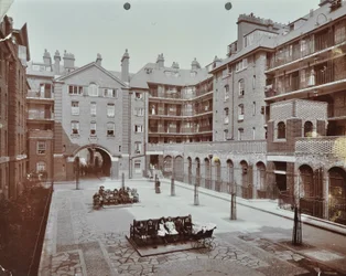 Bourne Estate: Laney Buildings, Londra