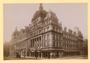 Hotel Carlton, Londra