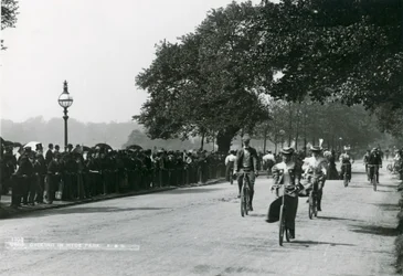 Ciclismo a Hyde Park, c.1895