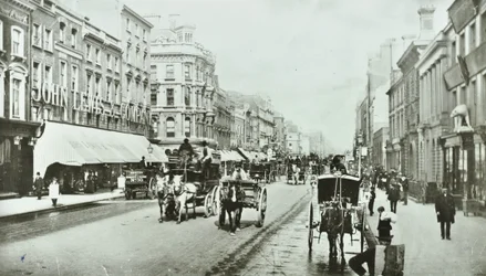 John Lewis, Oxford Street, Westminster LB: vista verso est da Oxford Circus, 1890