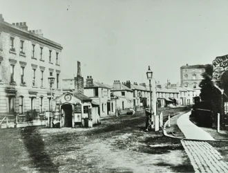 Kilburn Toll Gate alla fine sud di Kilburn High Road presso l