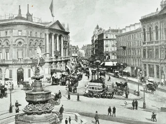 London Pavilion, Piccadilly Circus: vista est, 1896