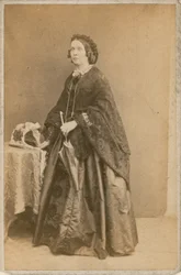 Mrs Bailey, autrice