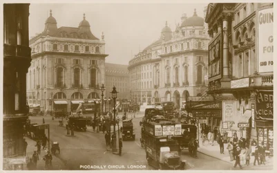 Piccadilly Circus, Londra