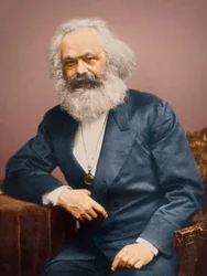 Ritratto di Karl Marx in un abito blu