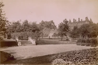 Cartolina con i giardini dell