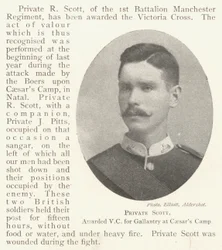 Il soldato Scott, insignito della VC per il coraggio al Caesars Camp