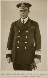 Retroammiraglio Onorario Horace L.A. Hood, 1914-19